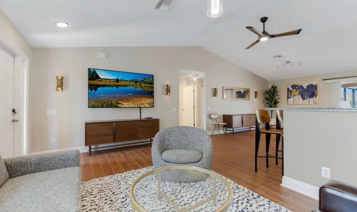 Tranquil Palms Heated Pool Outdoor Tv & * Cape Coral