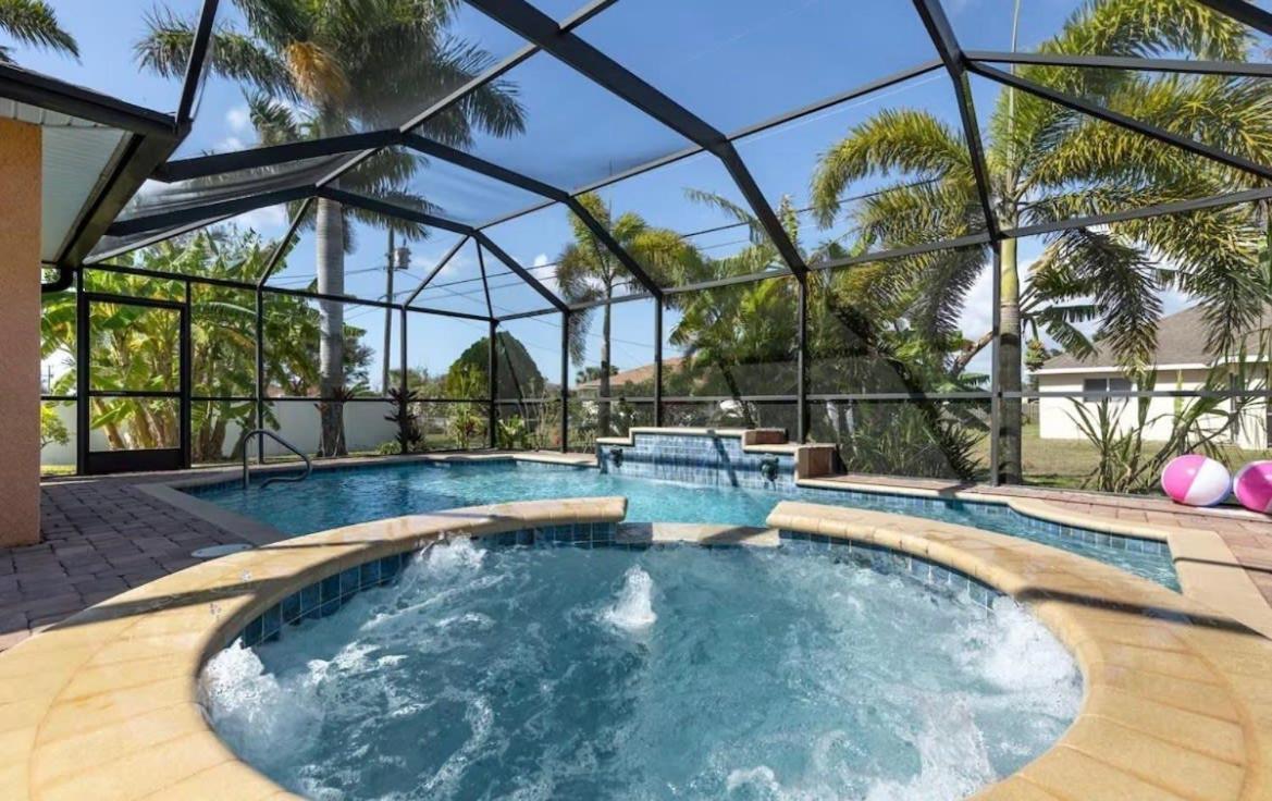 Tranquil Palms Heated Pool Outdoor Tv & * Cape Coral